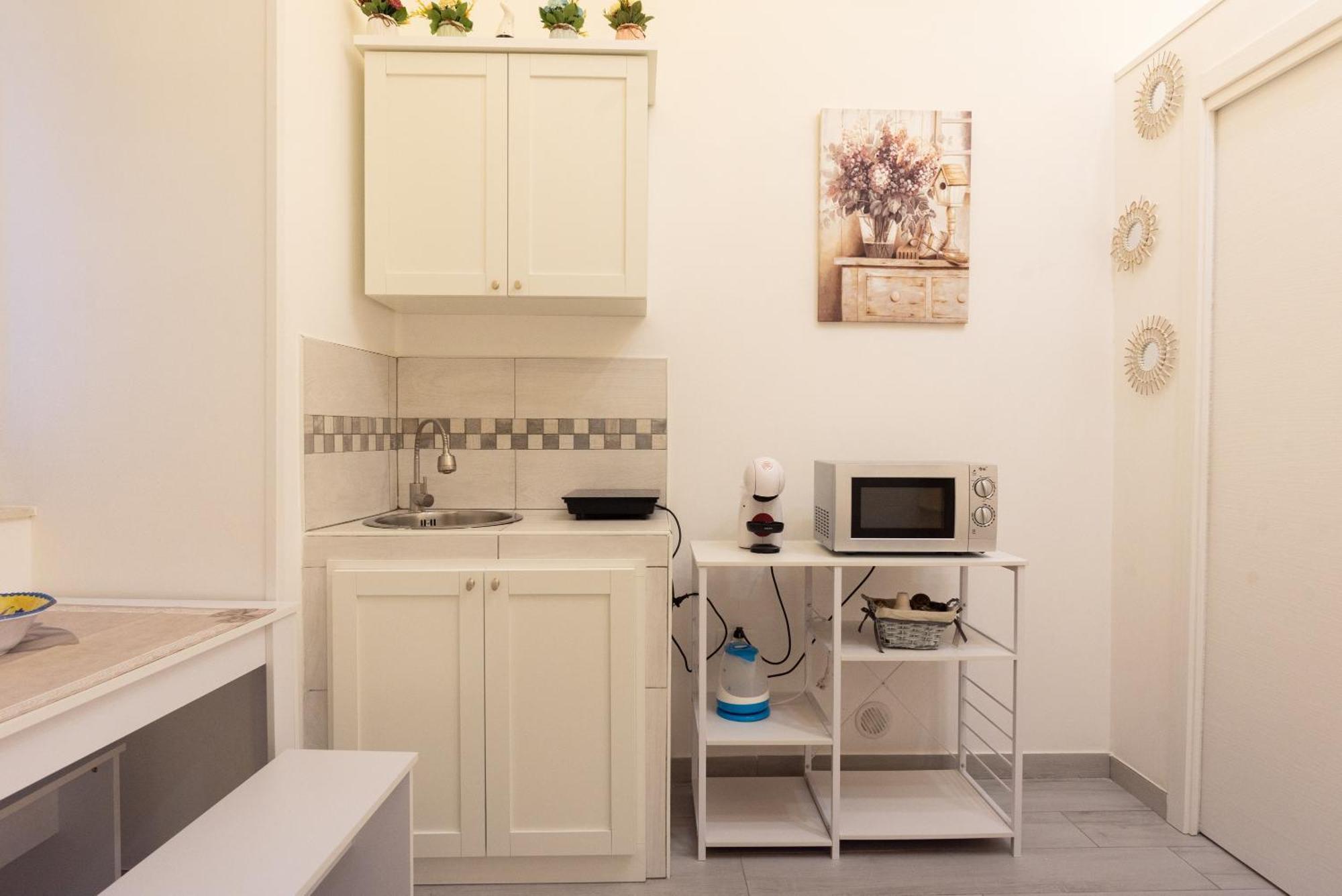 House Benedetta Centro Di Napoli Apartment Exterior foto